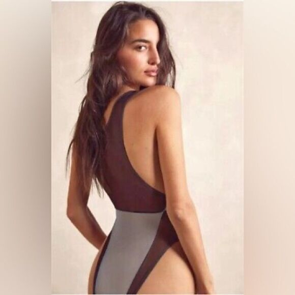 NEW FREE PEOPLE ONLY HEARTS WHISPER WRESTLE ME bodysuit - Picture 2 of 3